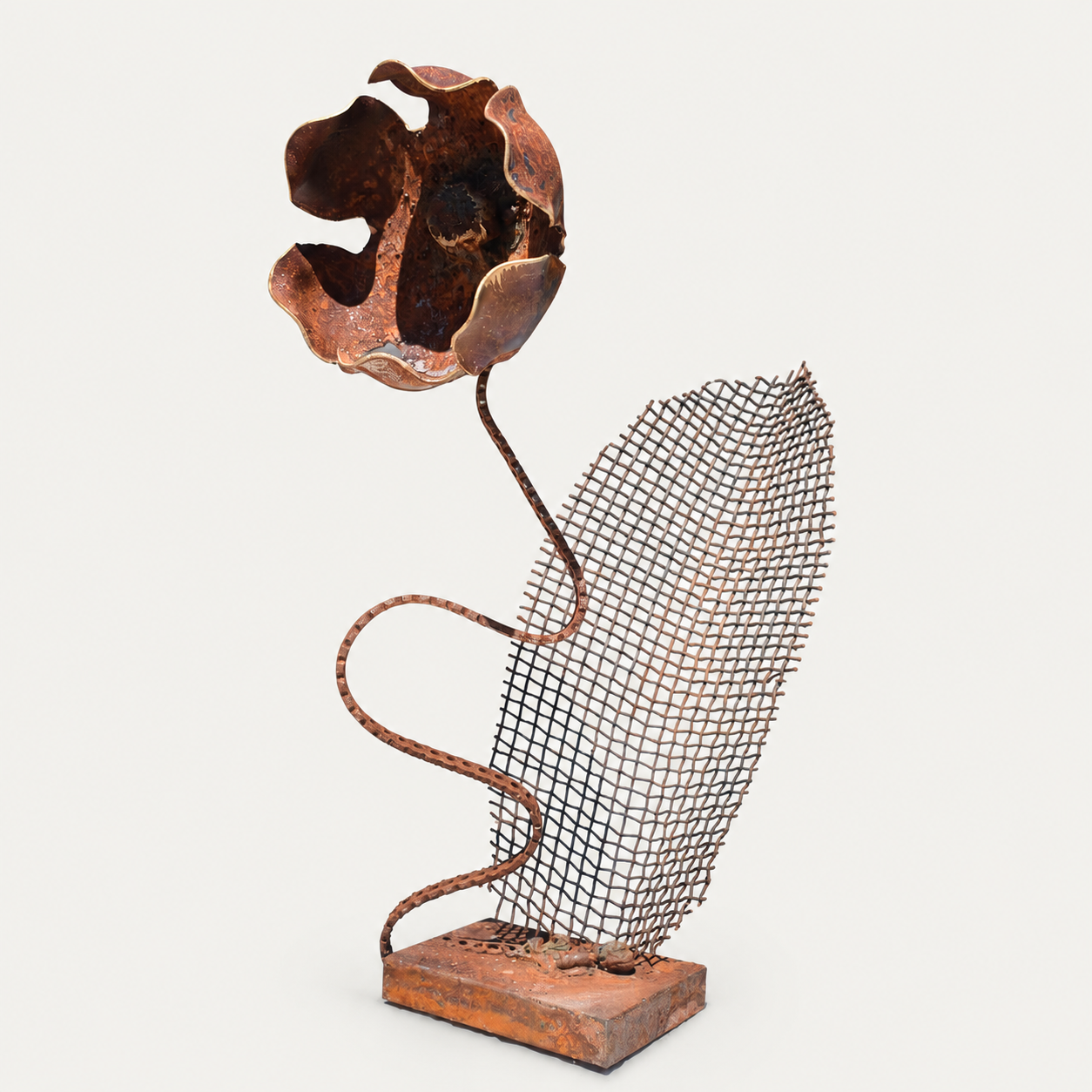 Serpentine Mesh Bloom – Fireplace Screen Edition