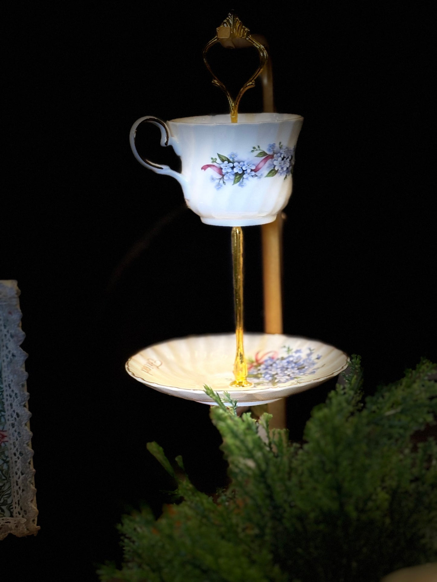 Friend 2 tier teacup stand