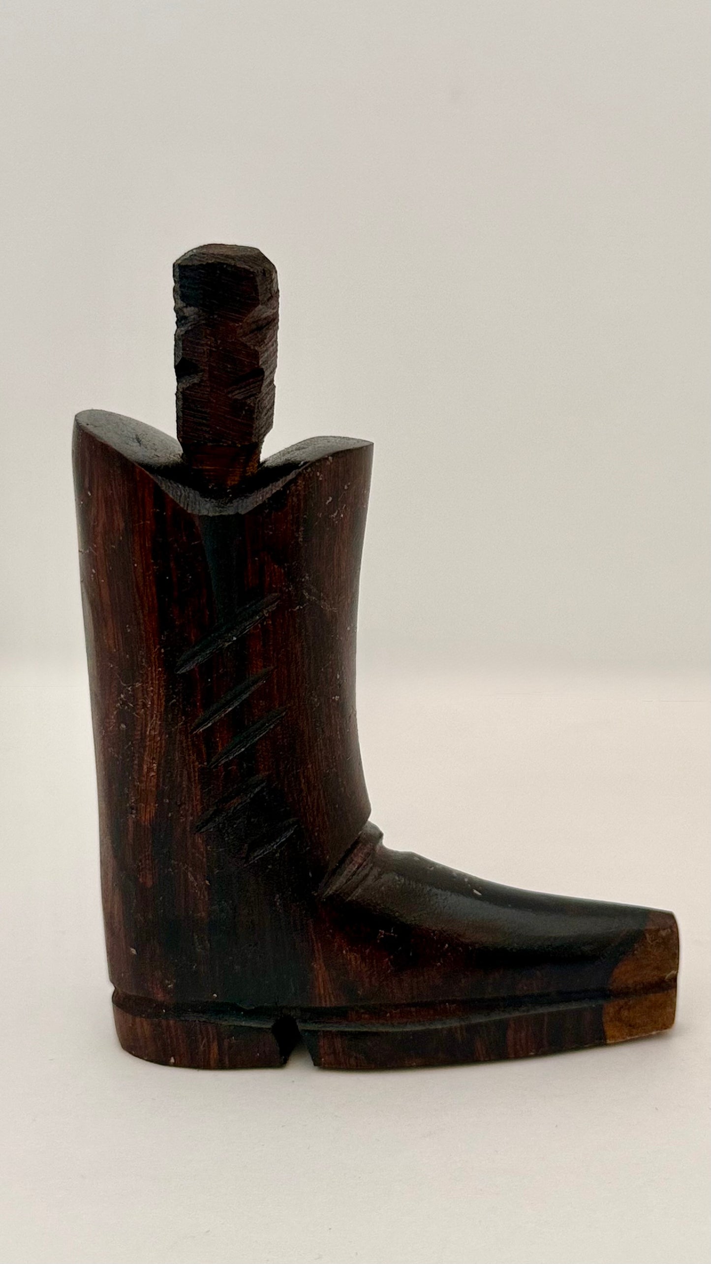Boot Chiltepin Grinder - Casa Coco