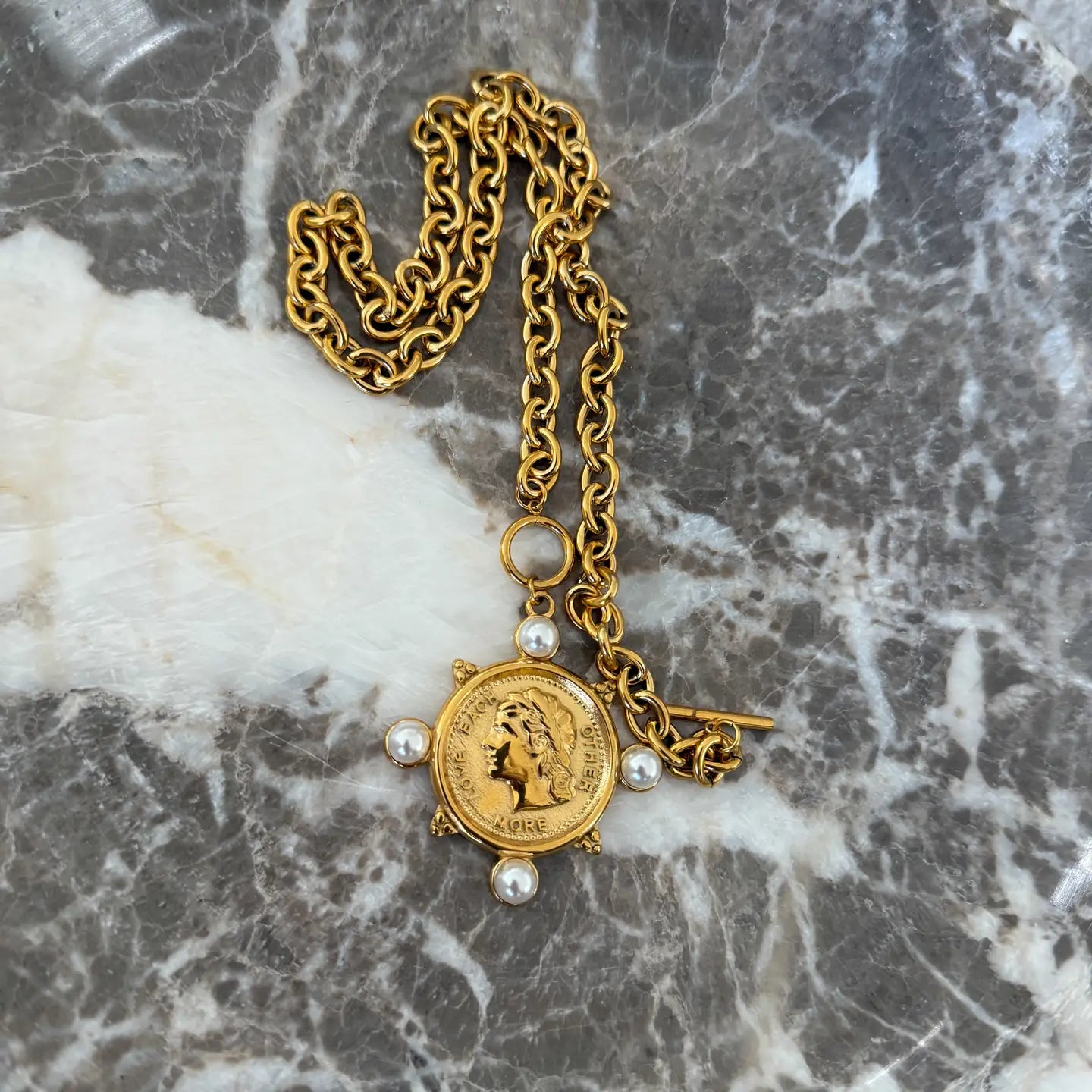 pearl coin necklace - blingy blonde