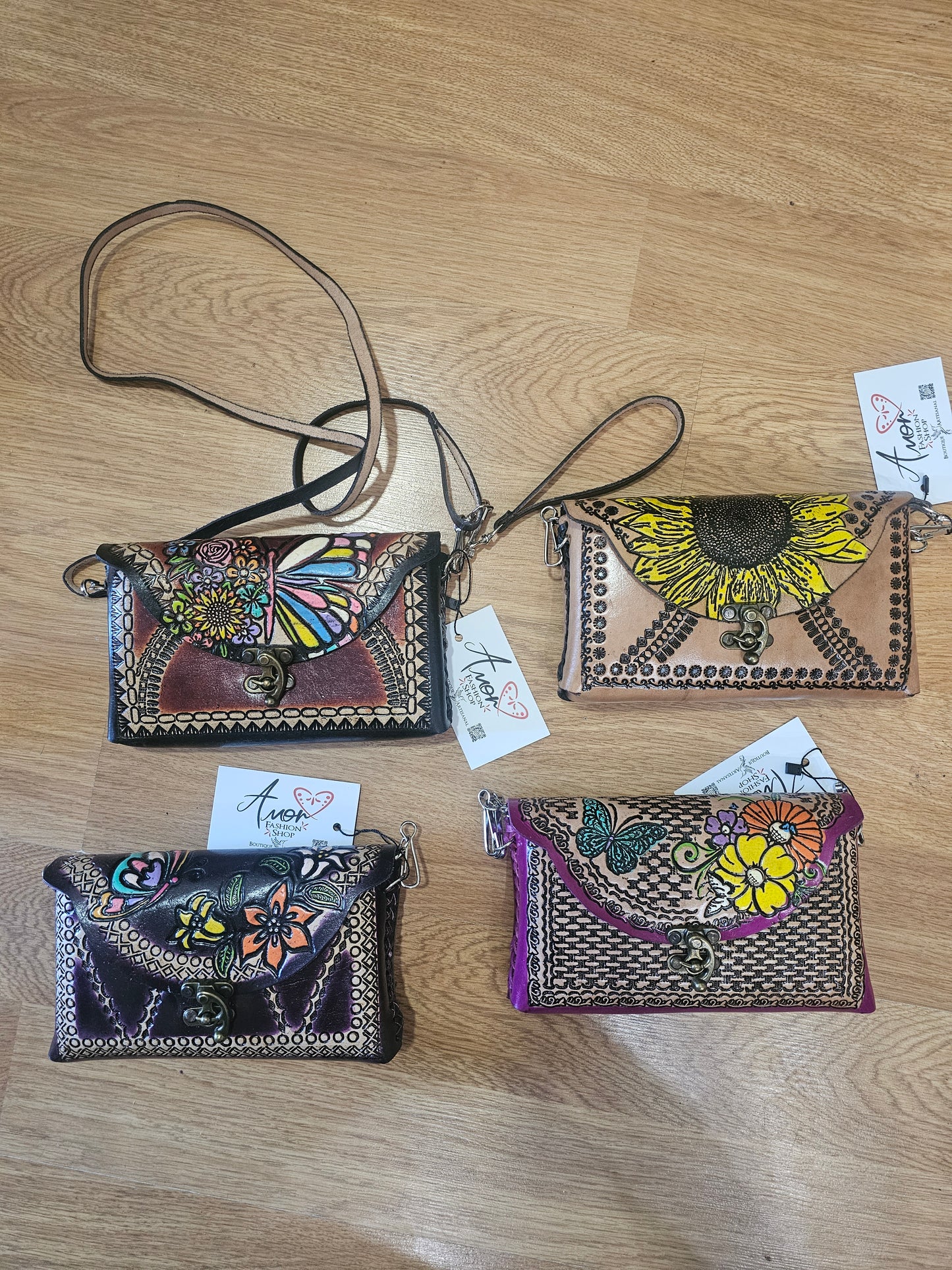 1 Bag Wristlet Leather Hand Painted (Montable)Broche @amorfashionshop