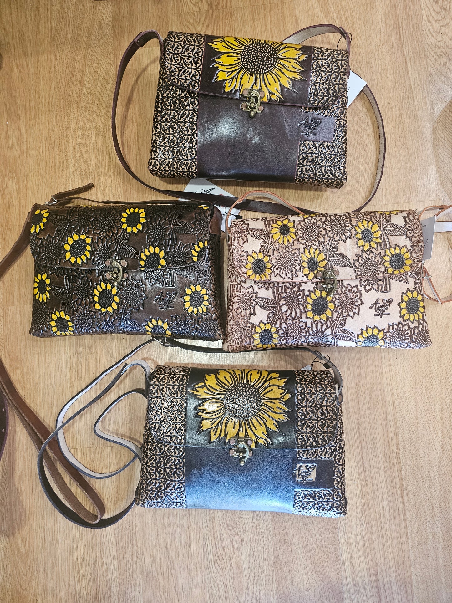 Bag Leather Hand Painted (Acapulco- Sobre) carteron @amorfashionshop.com