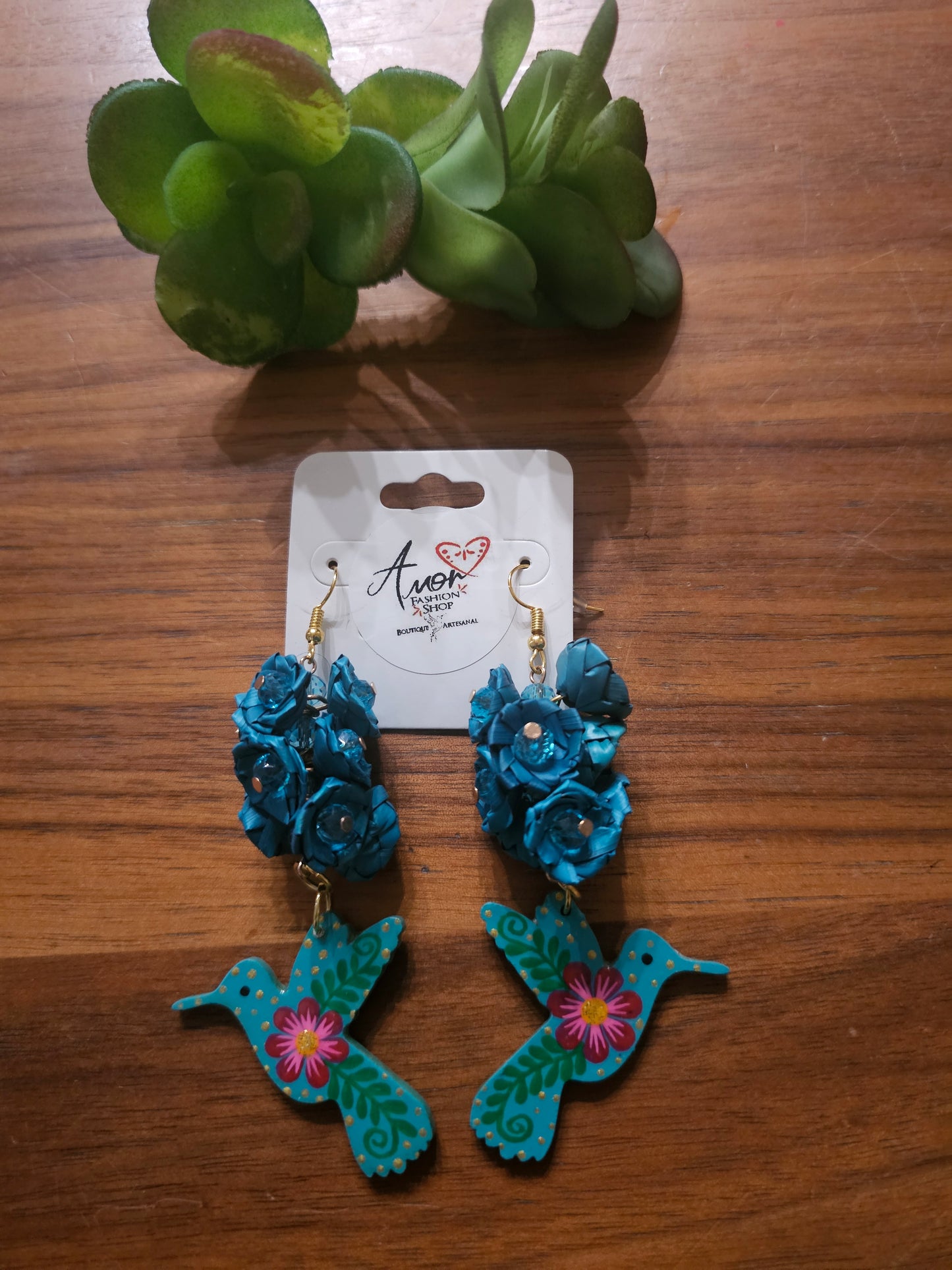 Earring Colibri in Wood Hand Painted Palm Ramo Flores @amorfashionshop