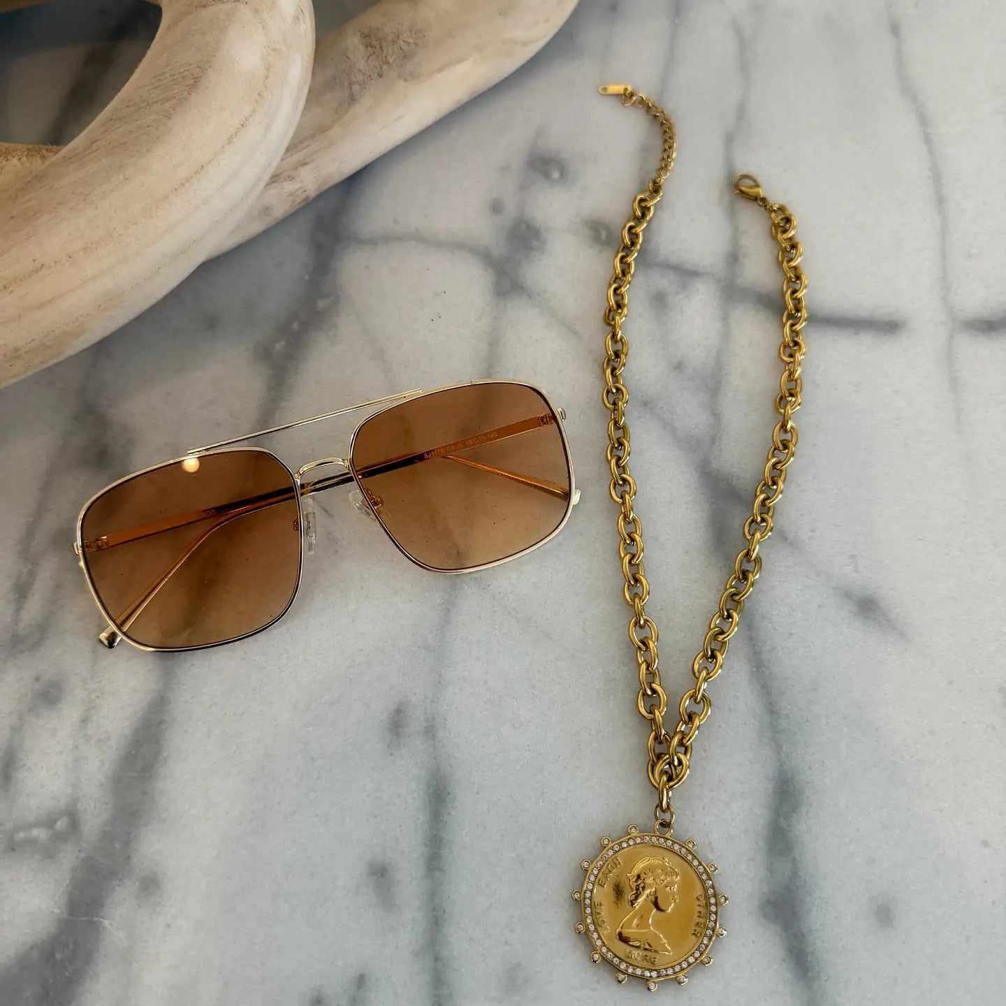 small coin necklace - blingy blonde