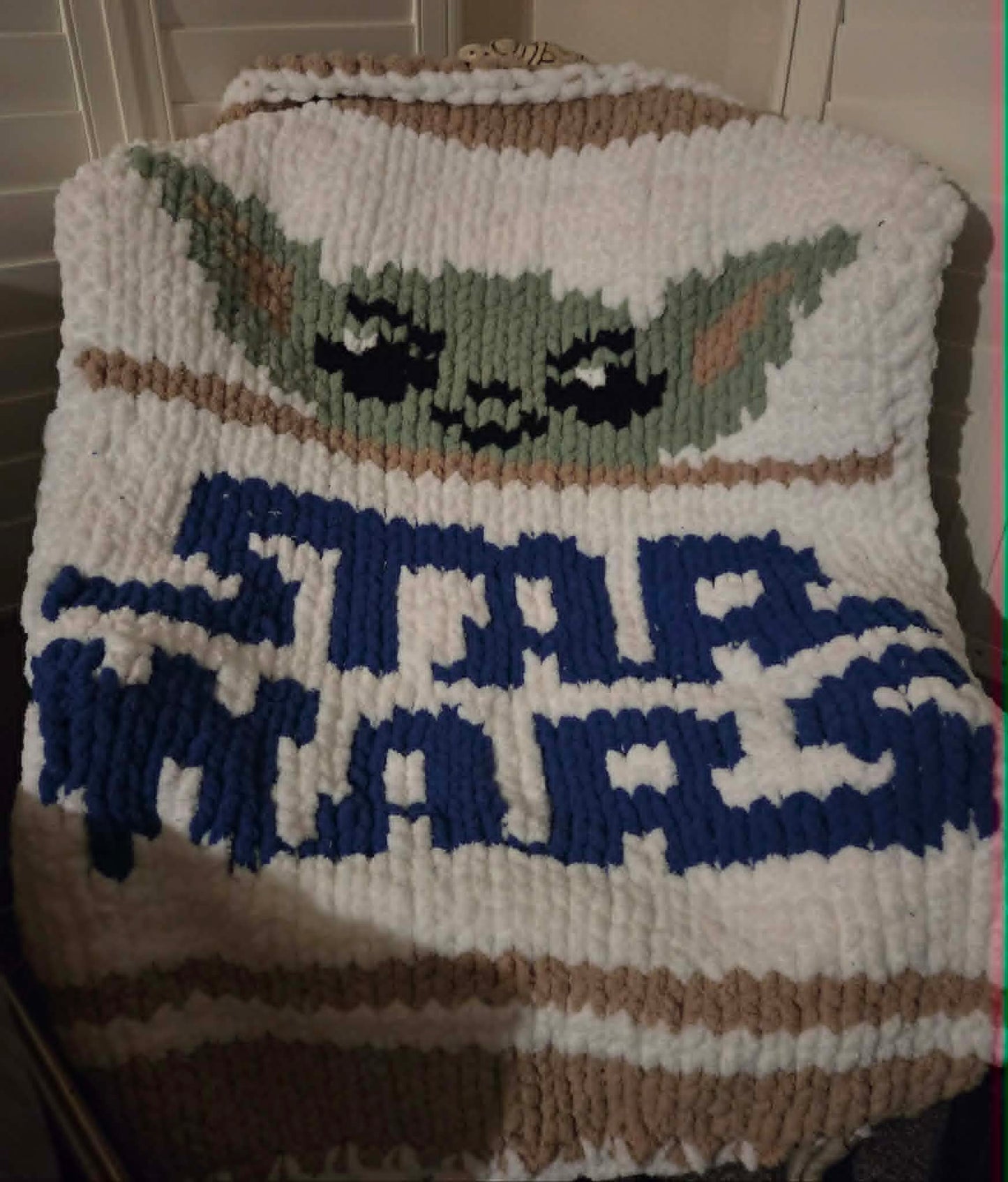 Grogu ("Baby Yoda") Handknitted blanket - We Customize Crafts