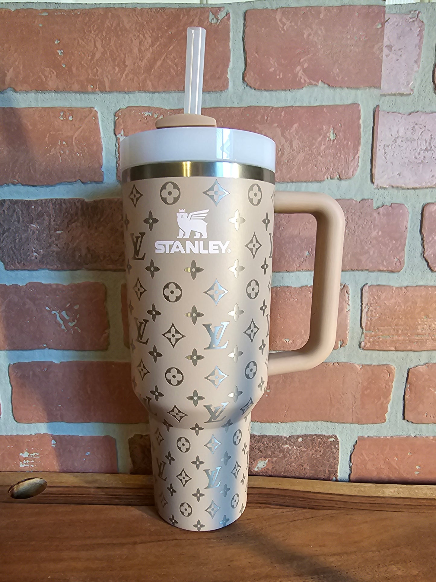 40 OZ Engraved Stanley Boss Babe