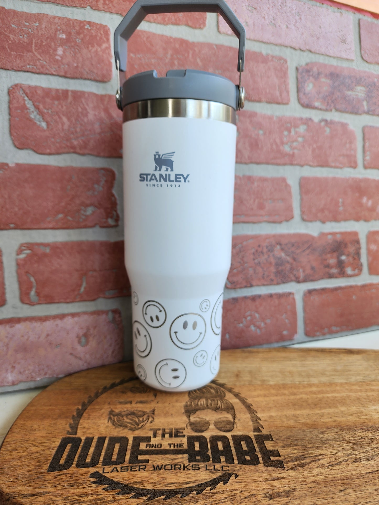 30 OZ Engraved Ice Flow
