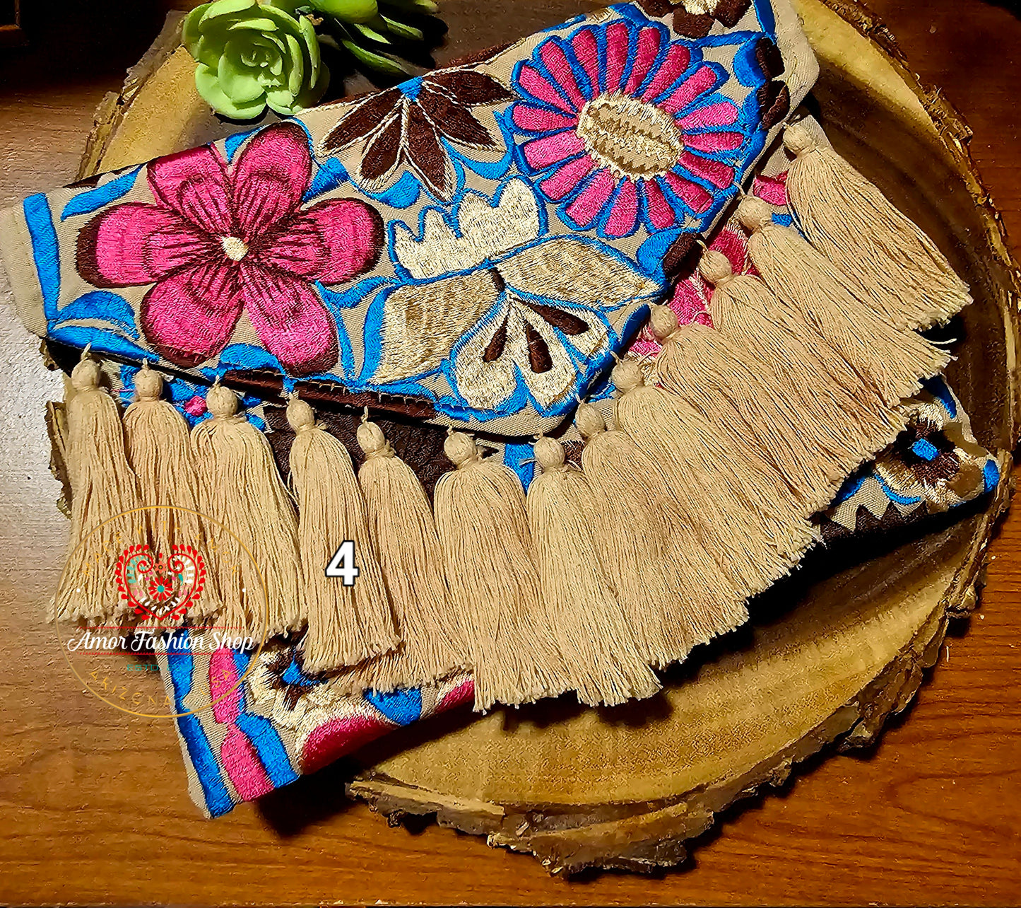 Bag Stylish Embroider Crossbody, Clutch @amorfashionshop