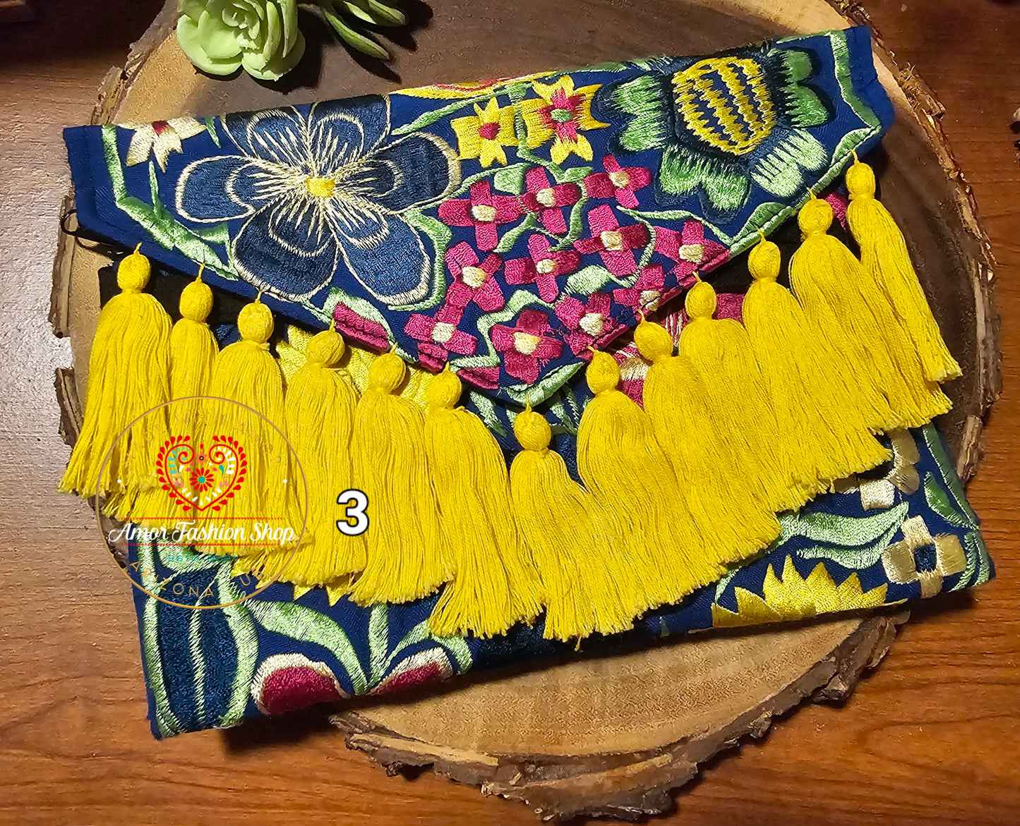 Bag Stylish Embroider Crossbody, Clutch @amorfashionshop