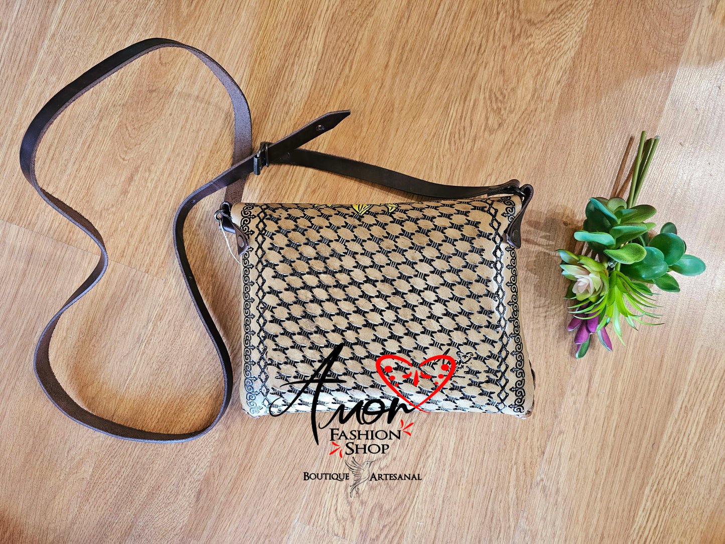 Bag Leather Hand Painted (Acapulco- Sobre) carteron @amorfashionshop.com