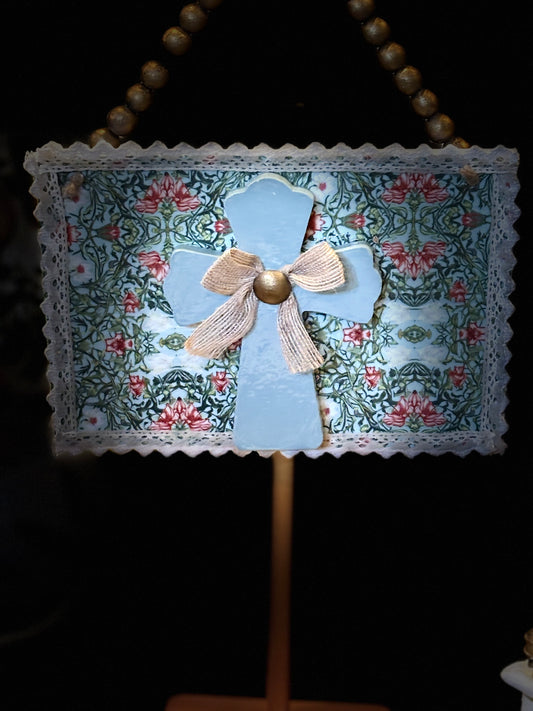 W.Morris w/gr. cross hanging