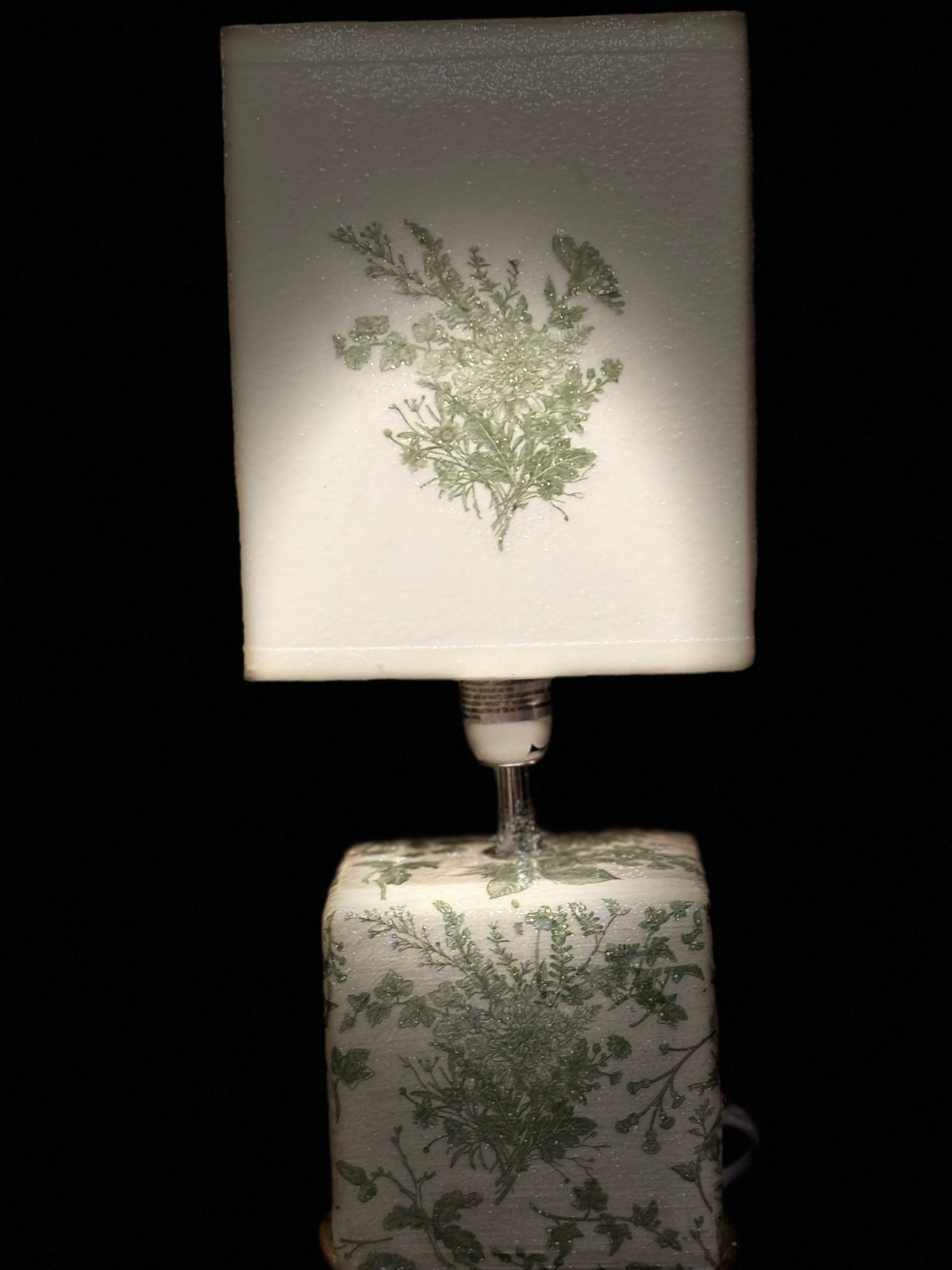 Gr. toile table lamp