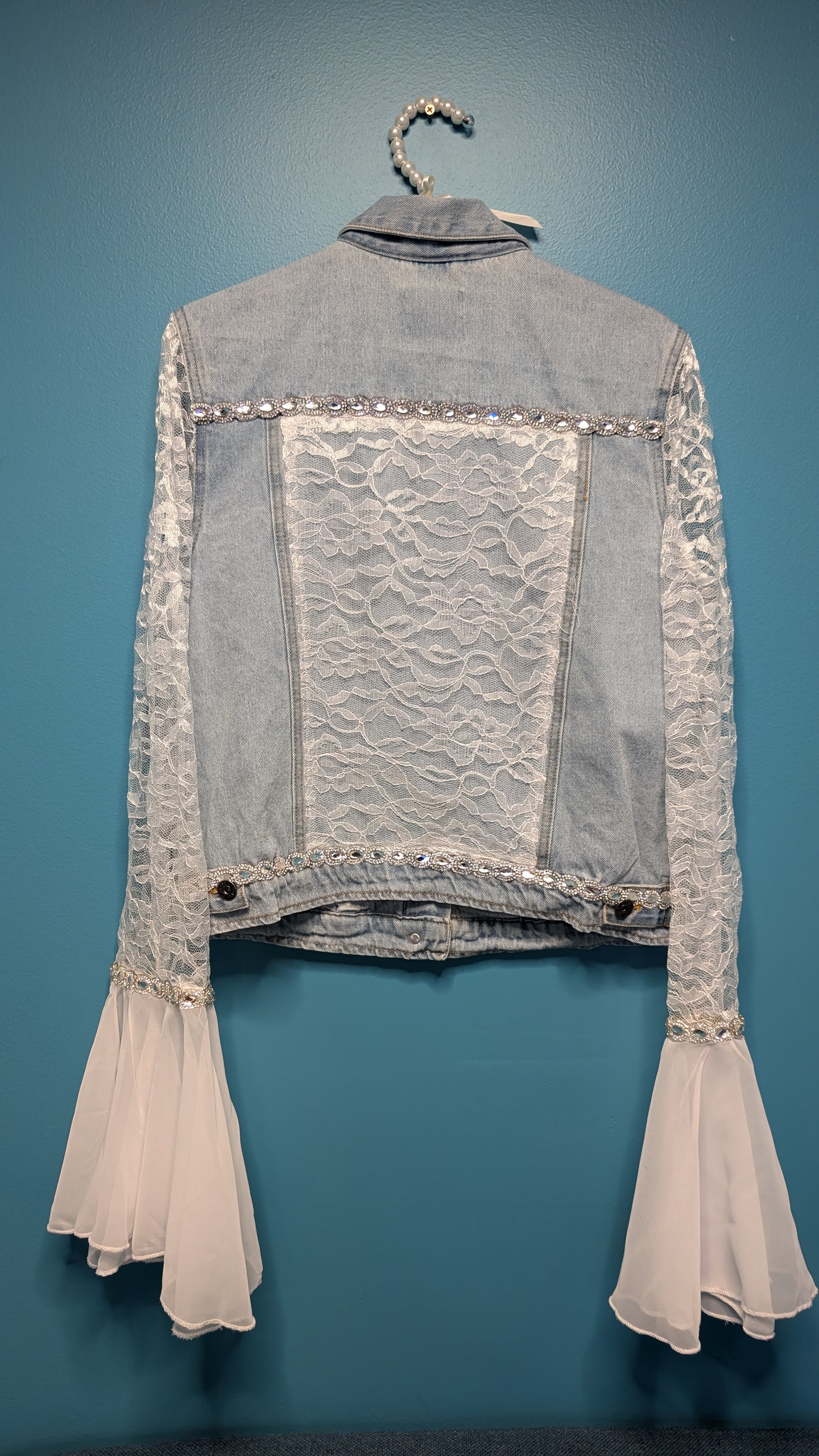 1002 White Washed Lace Sleeve Denim Jacket - Bougie Denim Couture