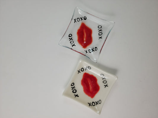 Plate - Valentine - 3.5x3.5 XOXO