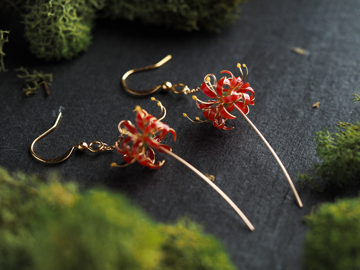 Spider Lily Dangles | Chiisai Leaf