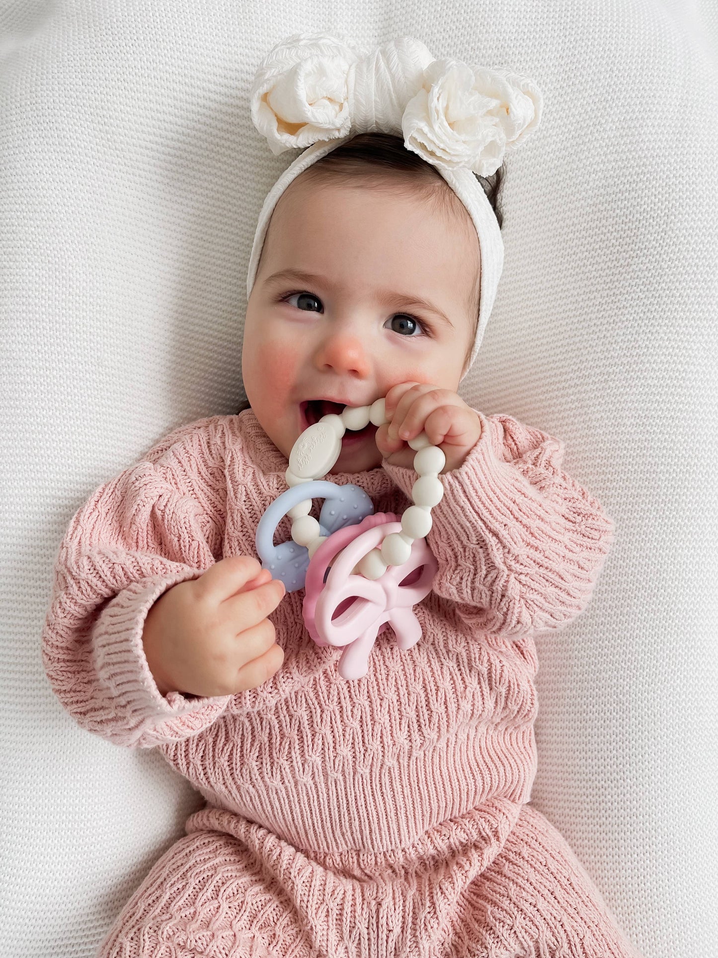 Itzy Trio Teether Bows