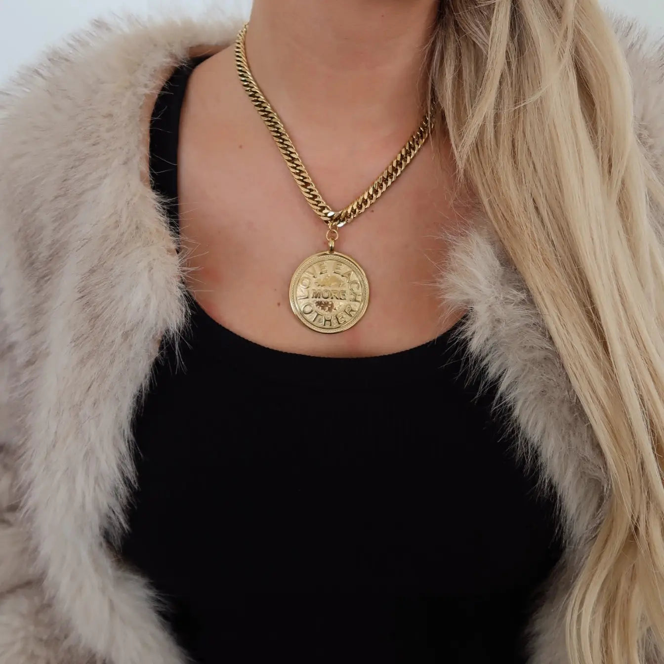 love each other necklace - blingy blonde