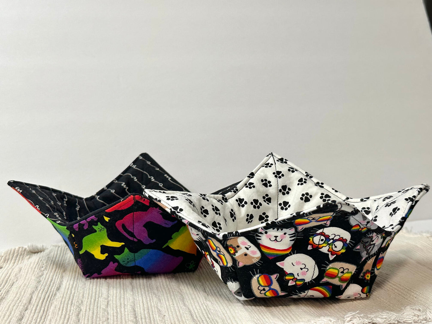 Medium Microwave Bowl Cozy Cat Print
