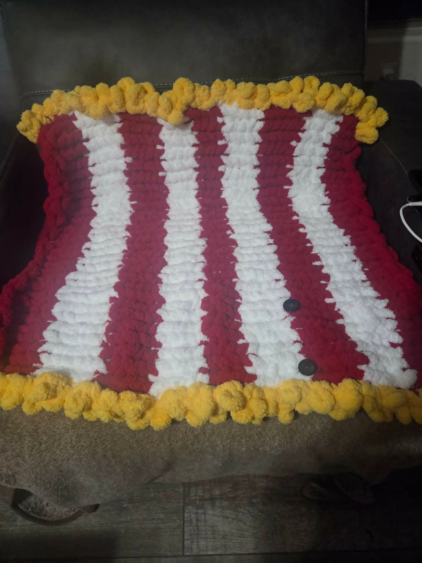 Small Popcorn Bucket Throw - We Customize Crafts