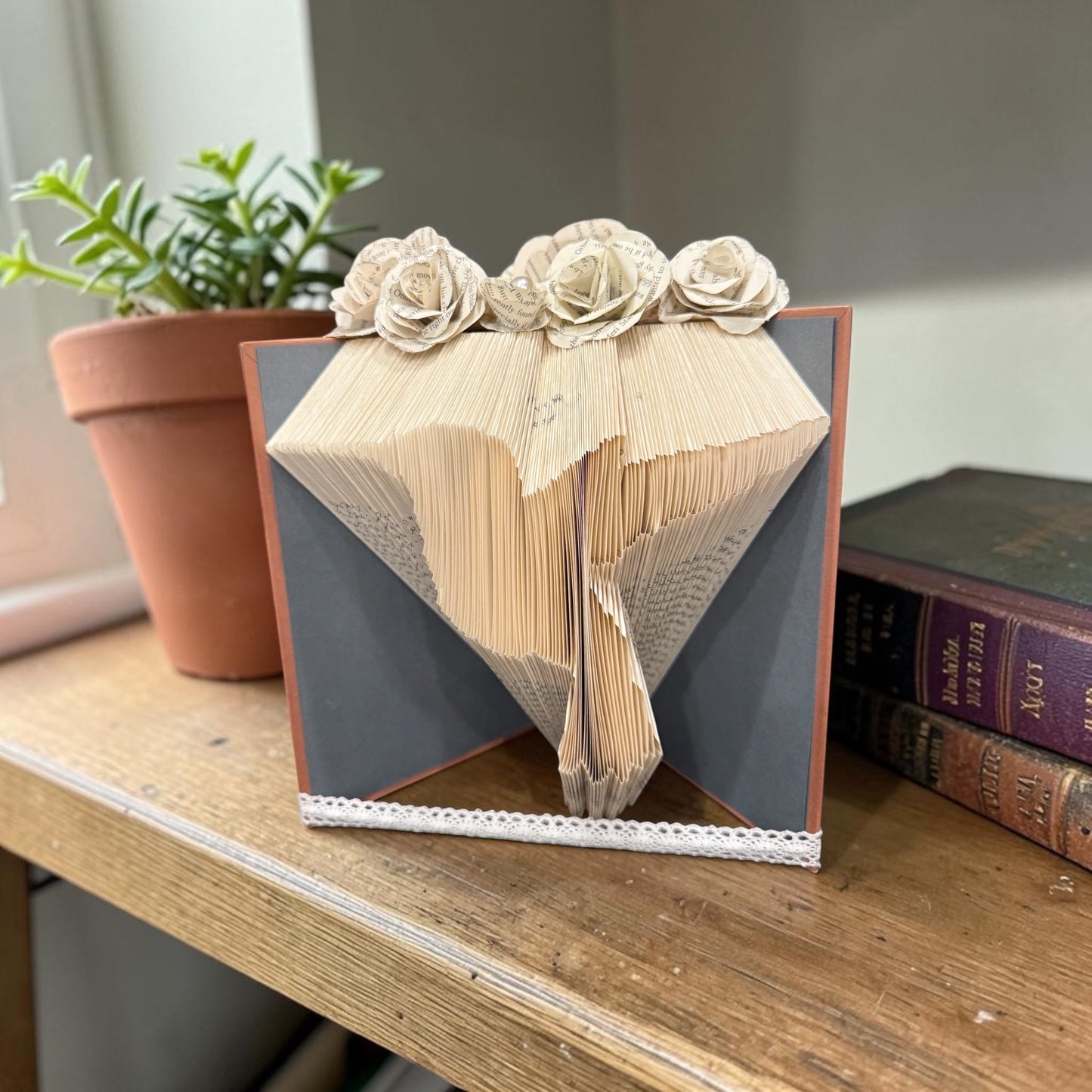 Hummingbird - TTs Book Treasures