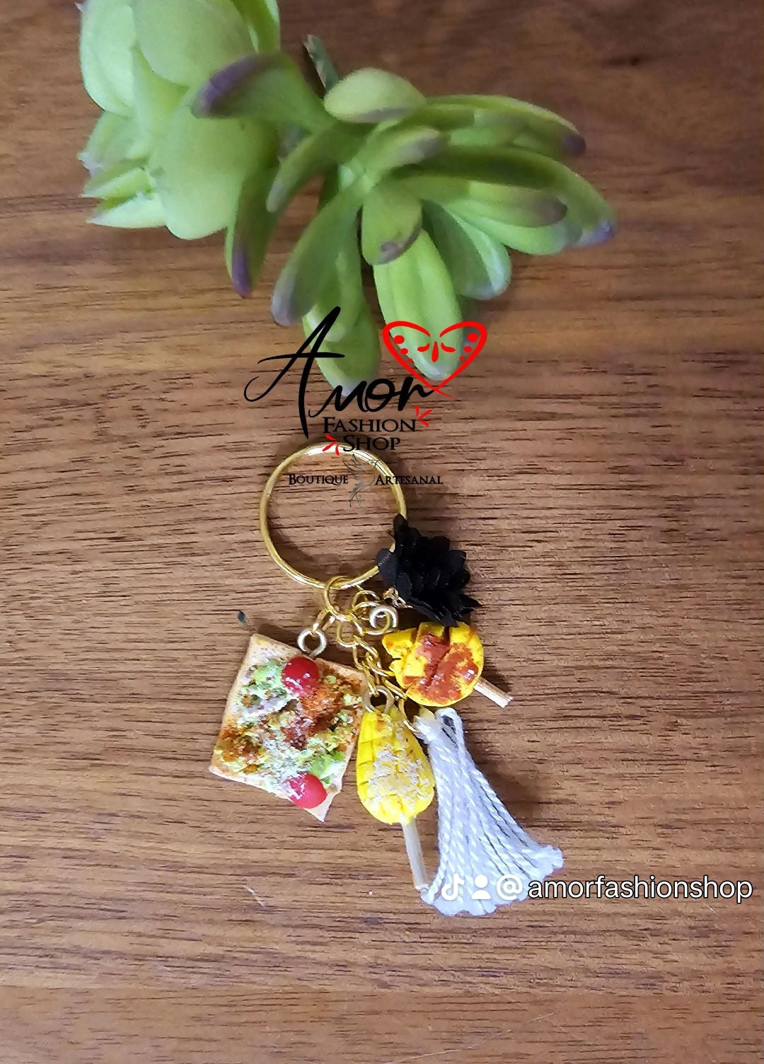 Keychains @amorfashionshop.com