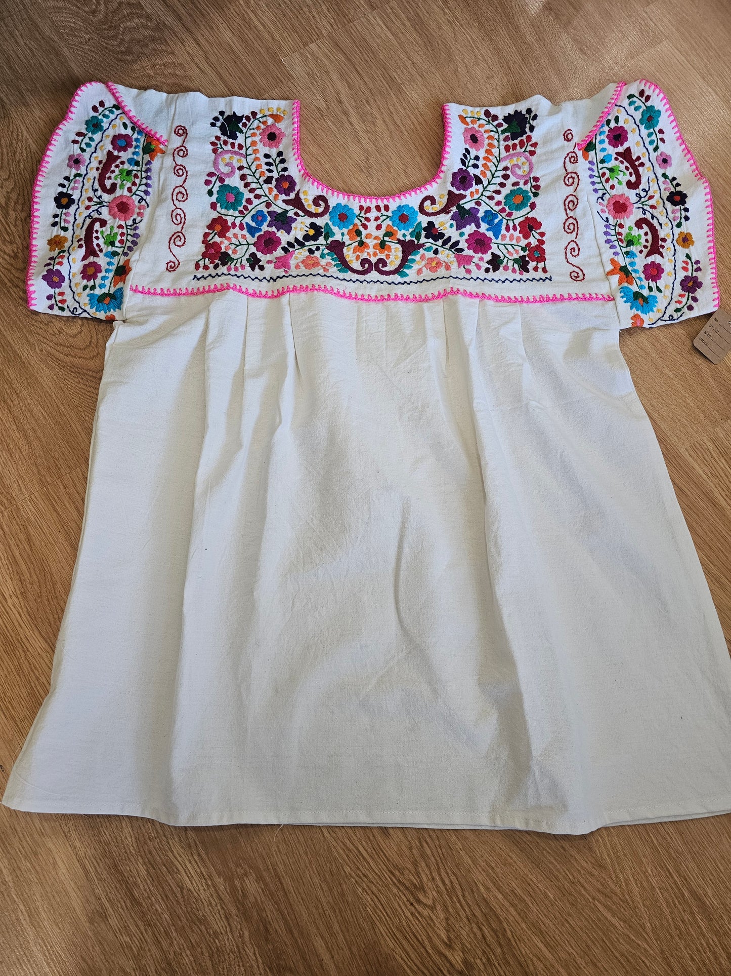 Embroidered Orejona Sleeveless  @amorfashionshop.com