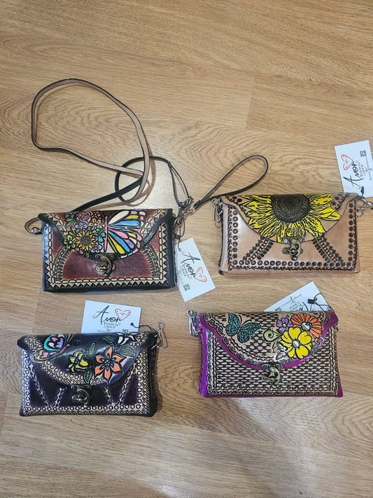 1 Bag Wristlet Leather Hand Painted (Montable)Broche @amorfashionshop