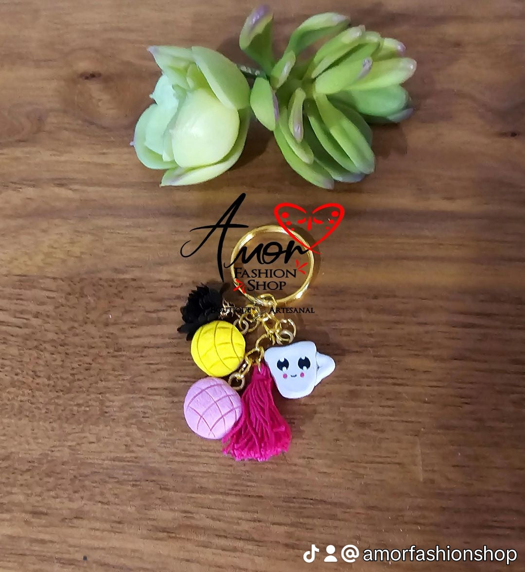 Keychains @amorfashionshop.com