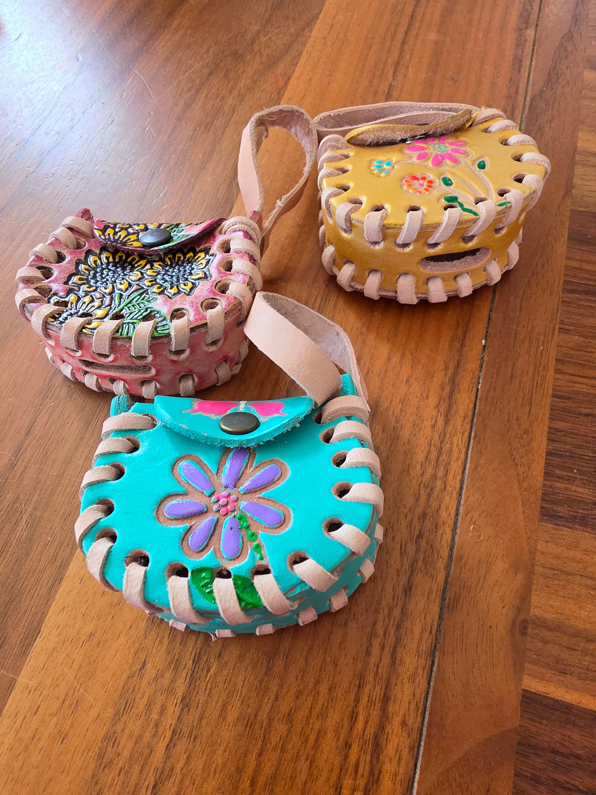 Airpod Mini Leather Hand Painted @amorfashionshop