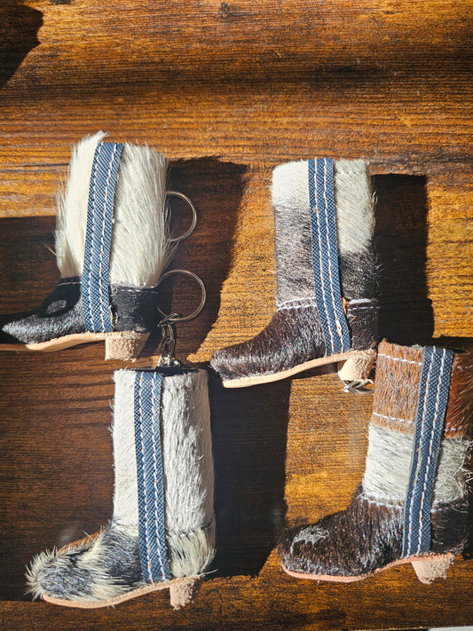 Keychain Boots Cowhide @amorfashionshop.com