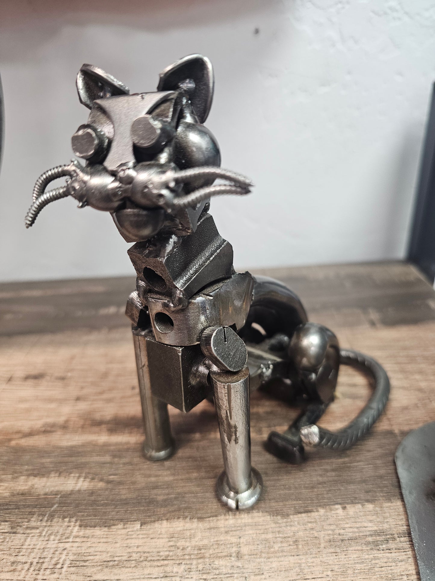 Scrap Metal Gato Sentado @amorfashionshop.com