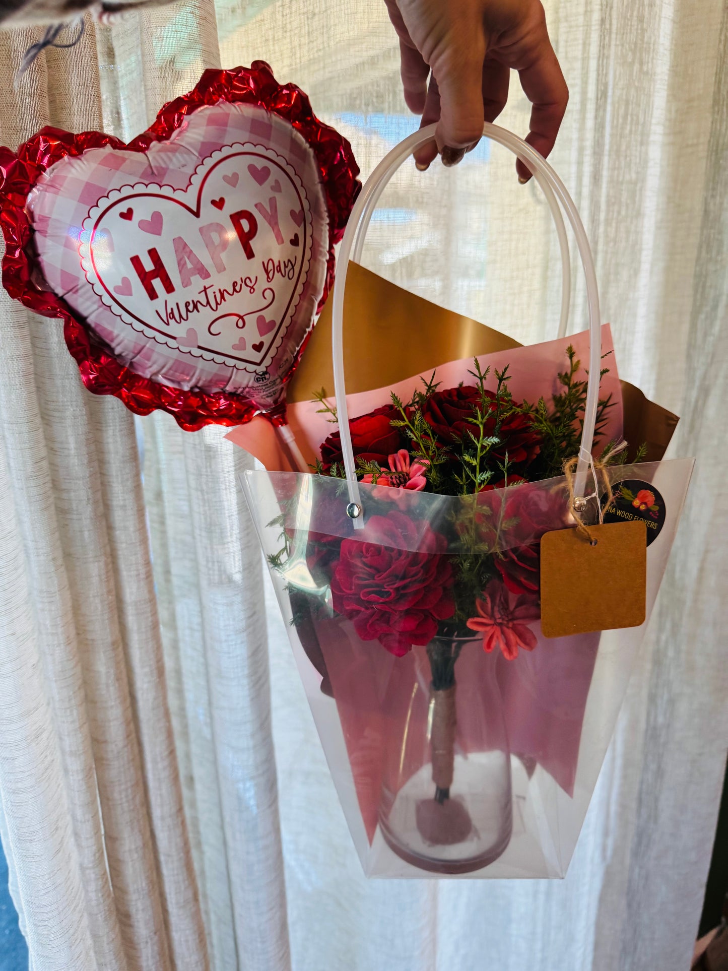 $68 - STV - Valentine's Bag - LUNA WOOD FLOWERS